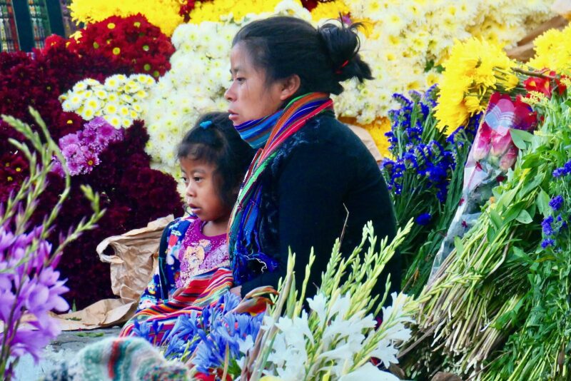 Mercado de Chichicastenango: el mayor mercado indígena de Centroamérica