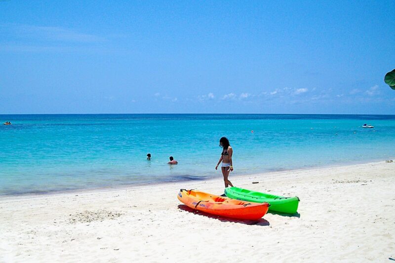Roatán y las Islas de la Bahía: guía de buceo y playas