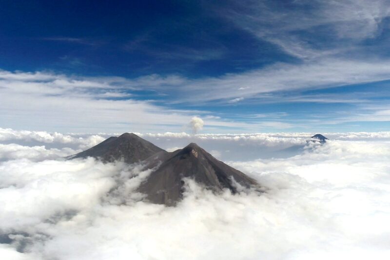 Volcán Acatenango: guía del trekking más épico de Guatemala